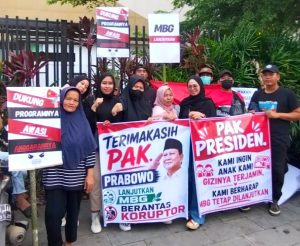 Dukung Program MBG, Ratusan Emak-Emak di Palembang Datangi DPRD Sumsel